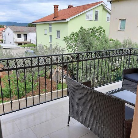 Apartments Leondori Krk Town Exterior foto